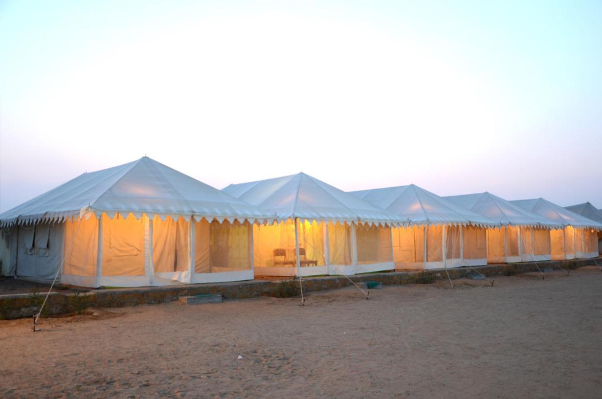 Kai Kabila Desert Camp Sām Zewnętrze zdjęcie